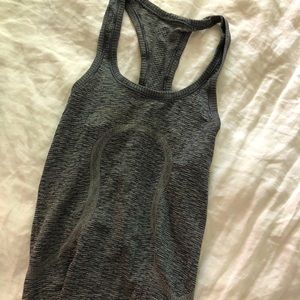 Lululemon women’s running tank